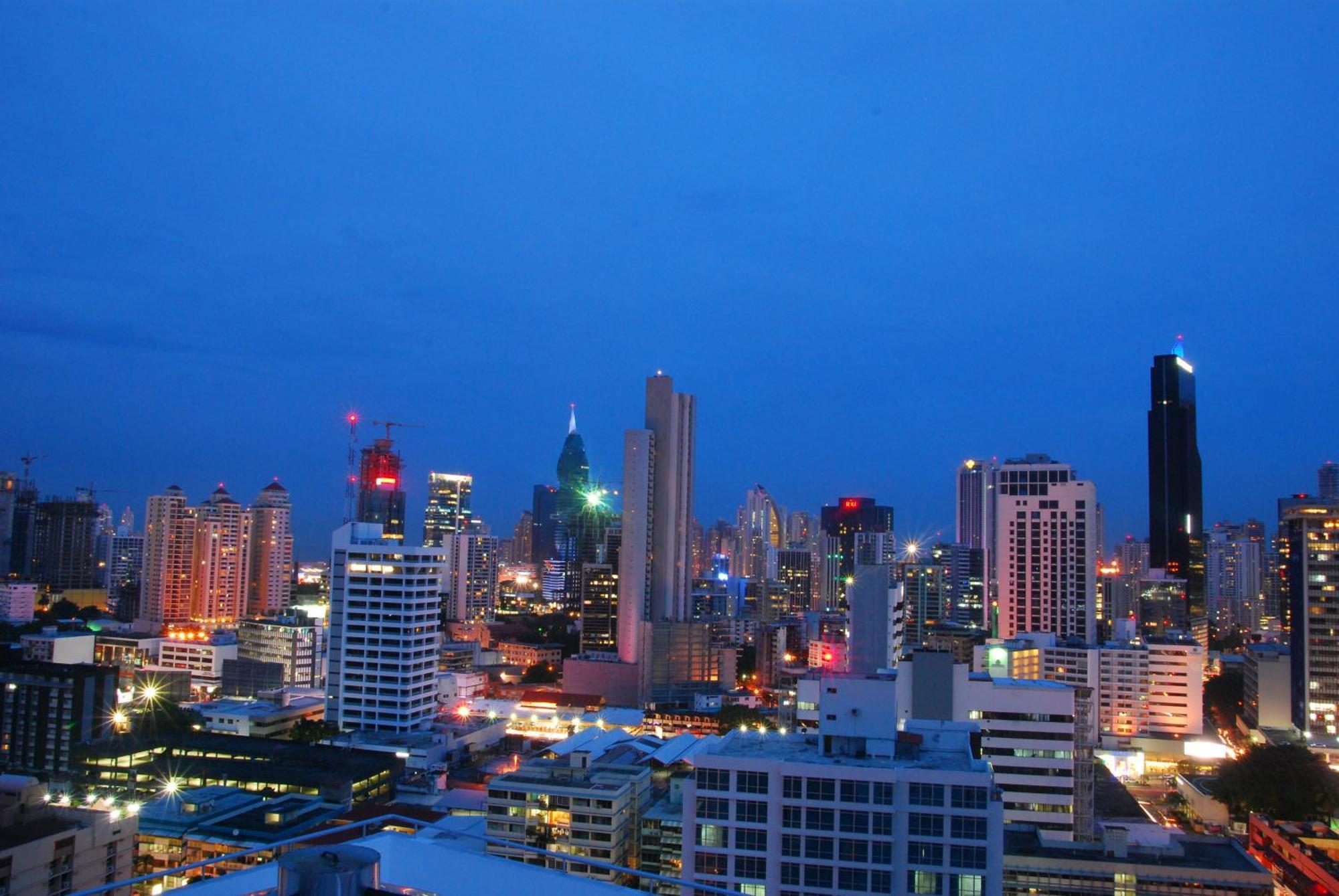 Tryp By Wyndham Panama Centro Hotel Екстериор снимка